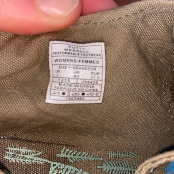 Merrell Shoes - Picture 4 of 8